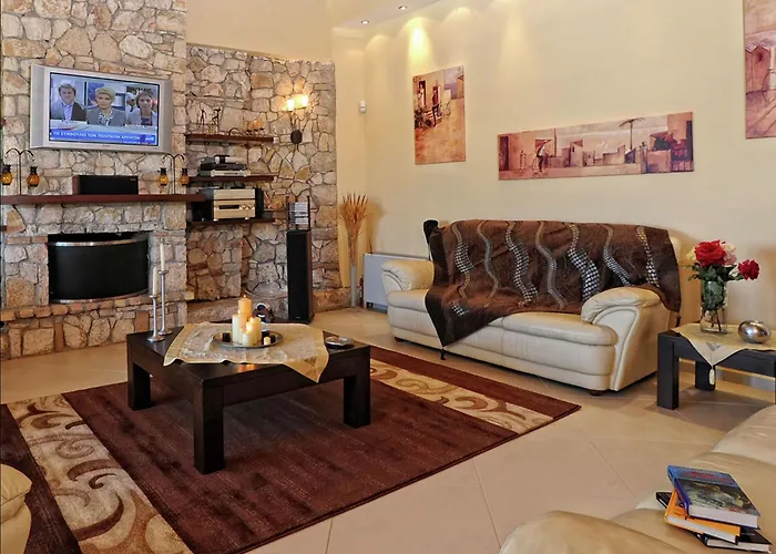 Scenic In Paleokastrites With Sauna *