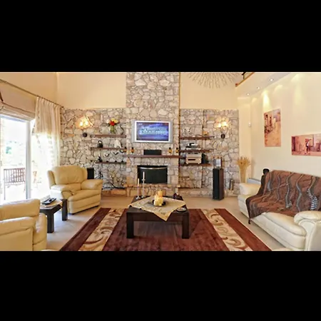 Scenic In Paleokastrites With Sauna *