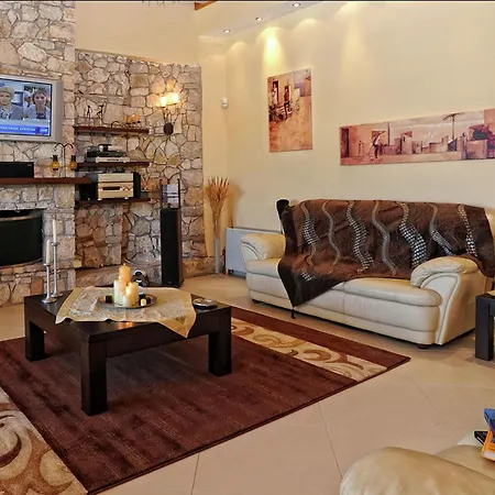 Scenic In Paleokastrites With Sauna *