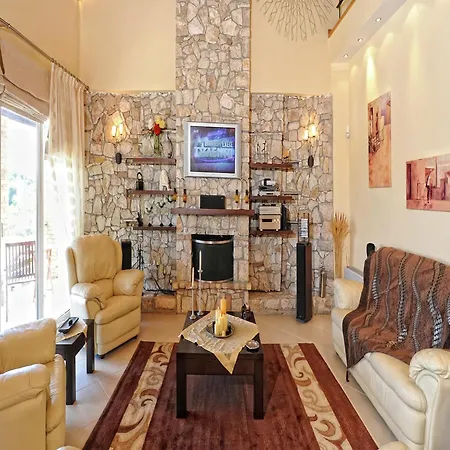 Scenic In Paleokastrites With Sauna 古维亚